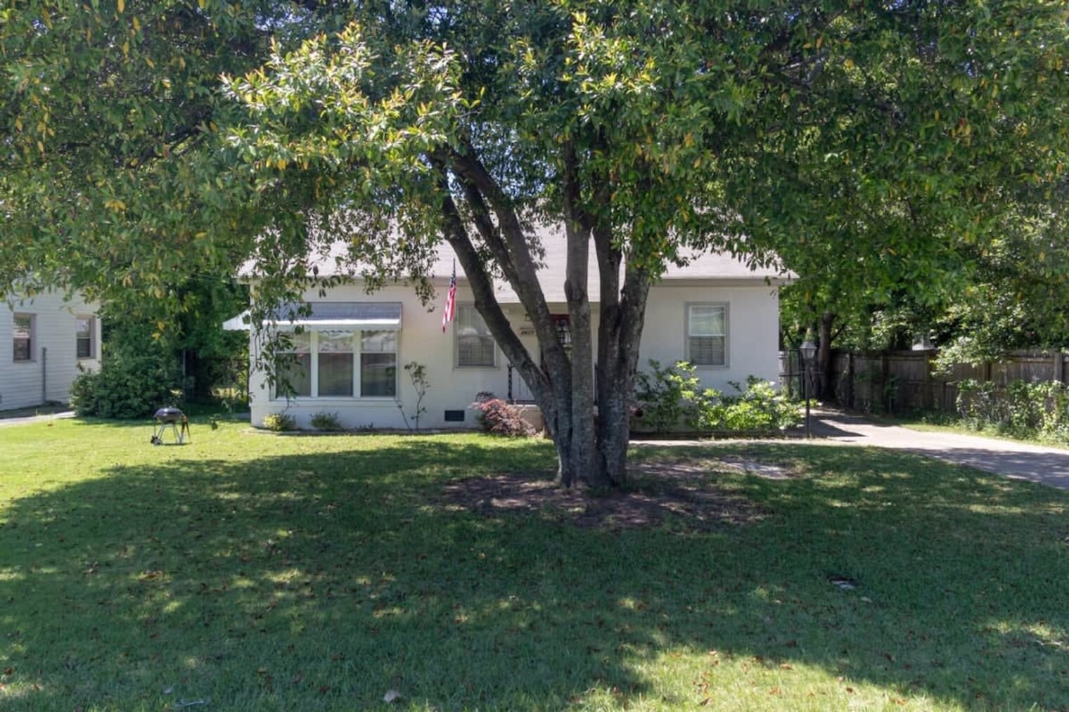 Building Photo - 4629 Rosemont Dr