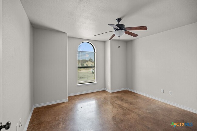 Building Photo - 103 Weeping Willow Ct