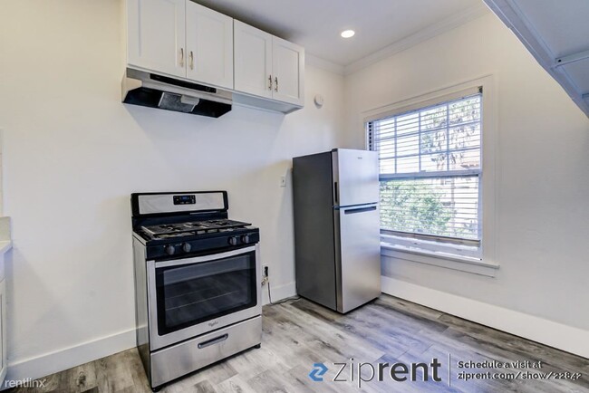 Building Photo - 1 br, 1 bath Condo - 2121 James M Wood Blv...