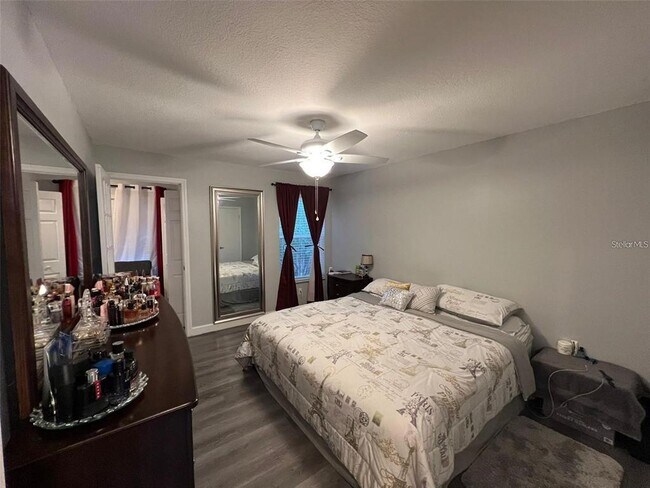 Building Photo - 4518 Commander Dr