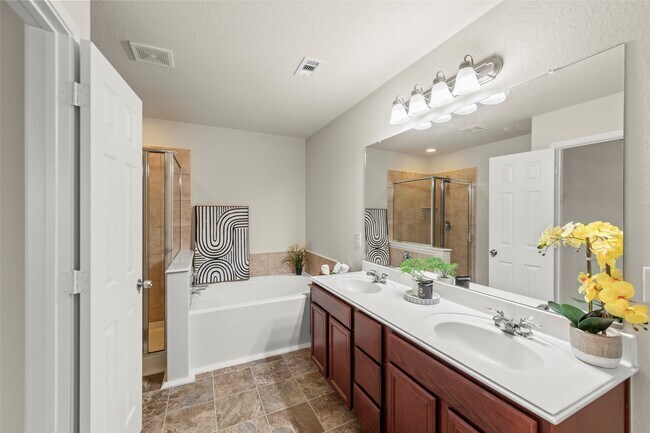 Building Photo - 15010 Calico Heights Ln