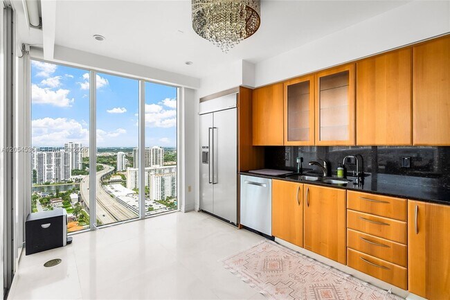 Building Photo - 19111 Collins Ave
