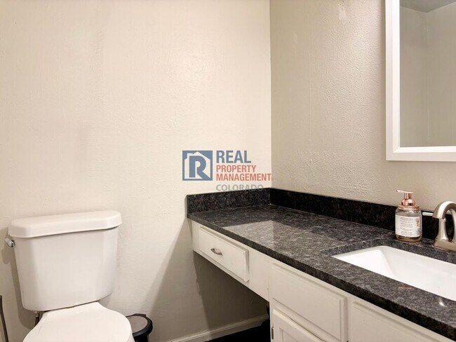 Building Photo - 12911 E Cornell Ave