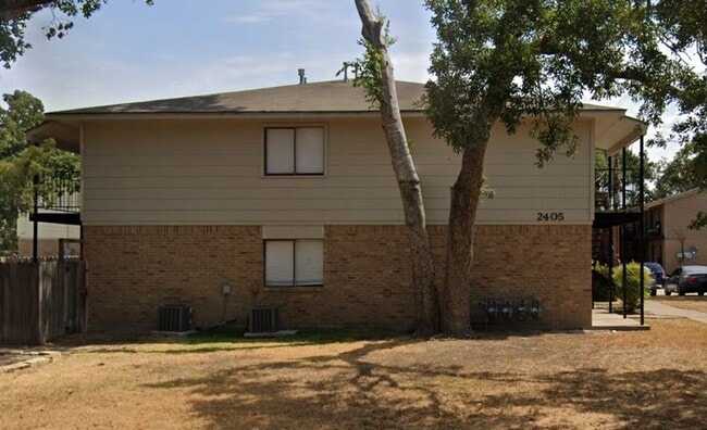 Building Photo - 2405 Pedernales Dr