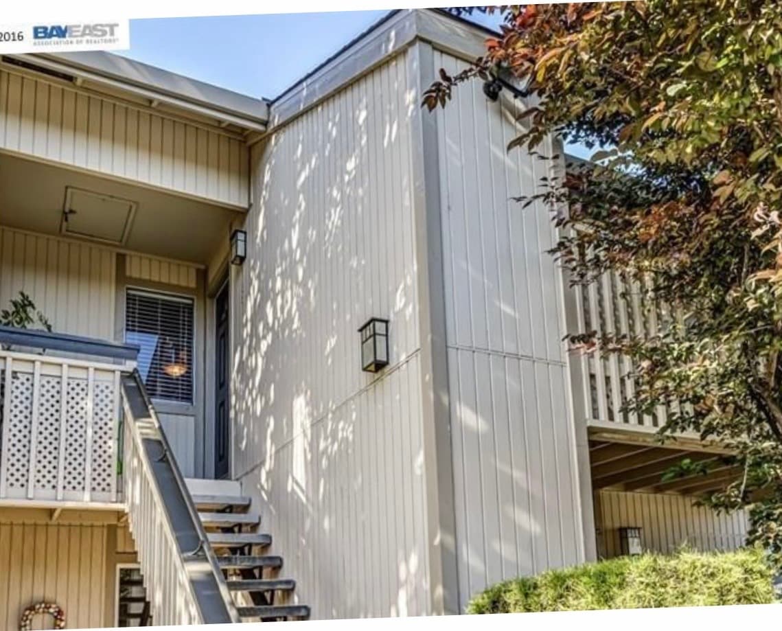 Building Photo - 4085 Abbey Ter