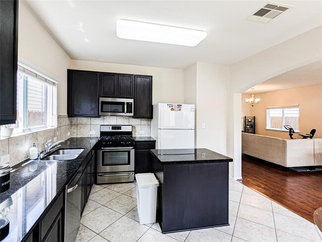 Building Photo - 7206 Sunburst Meadow Dr