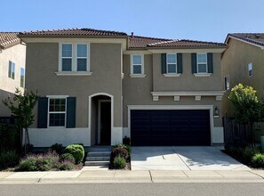 Building Photo - Two Story Home Across the Street from a Beautiful Park