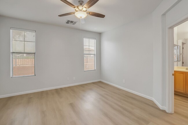Building Photo - Queen Creek Rental
