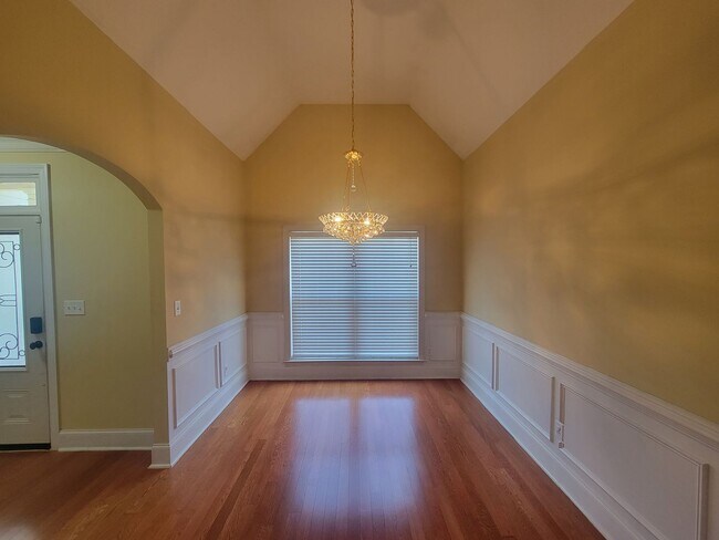 Building Photo - Barrett Place - Columbia County