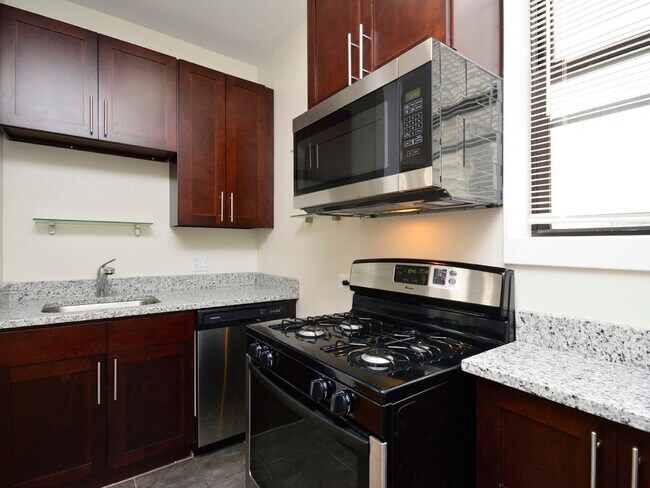 Building Photo - 4212 N Pulaski Rd