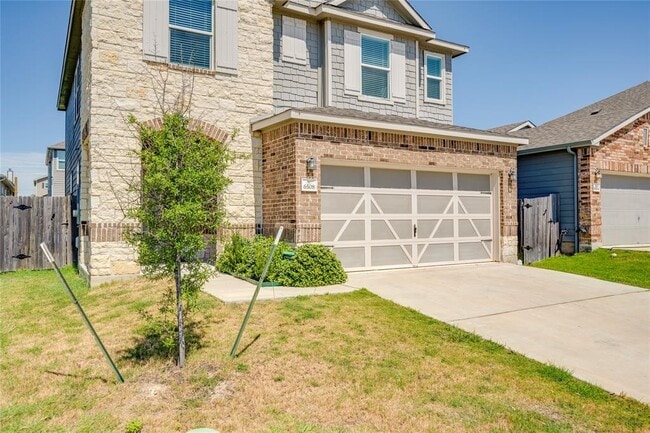 Building Photo - 6508 Carriage Pines Dr