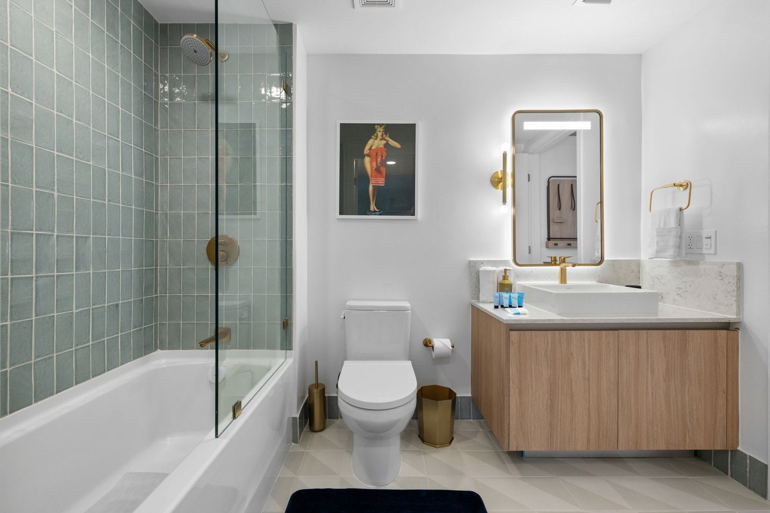 Building Photo - 159 NE 6th St