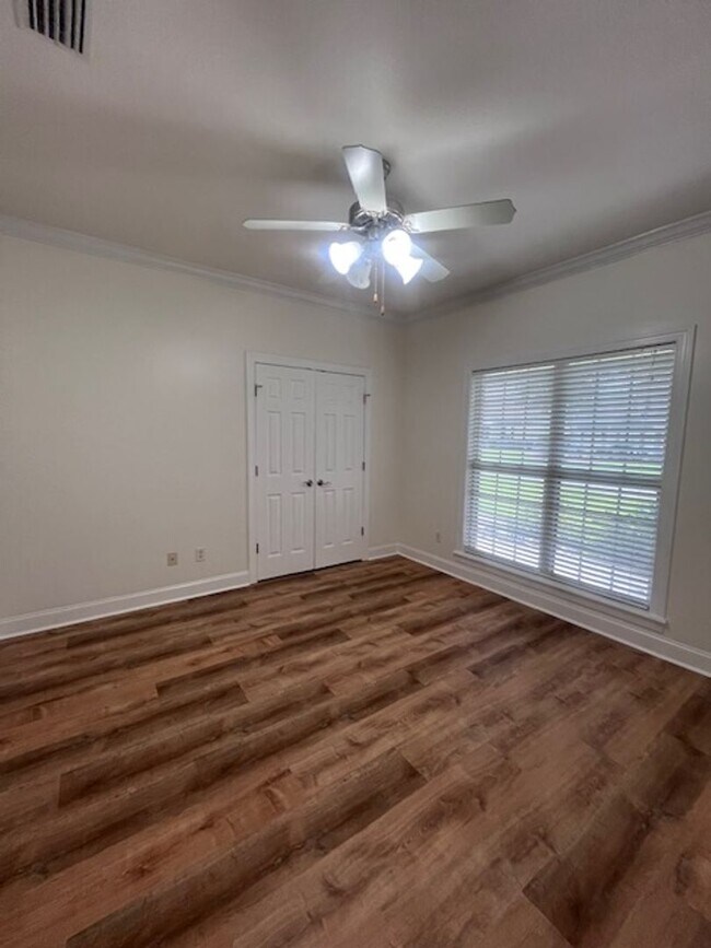 Building Photo - 3687 Arbor Run Dr