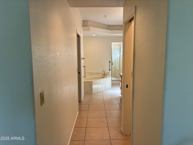 Building Photo - 7891 E Desert Cove Ave