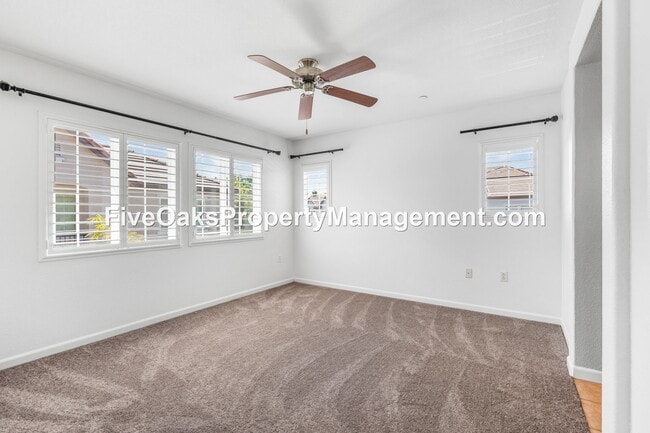 Building Photo - 101 Matisse Ln