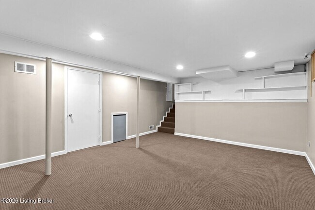 Building Photo - 8016 Cortland Dr