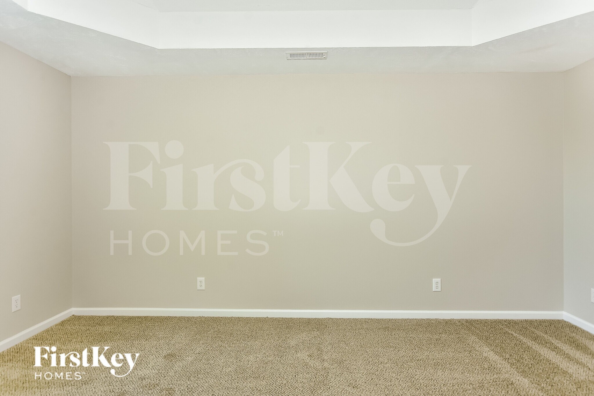 Building Photo - 1161 Castlewood Dr