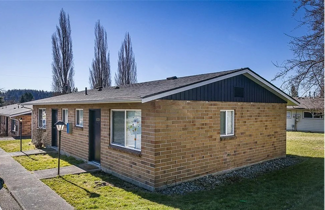 Building Photo - 1126-1130 24th St