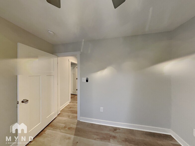 Building Photo - 511 Odell St