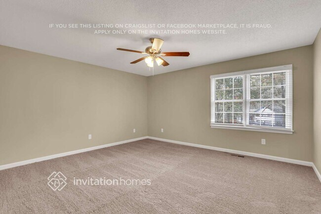 Building Photo - 3000 Springview Pl