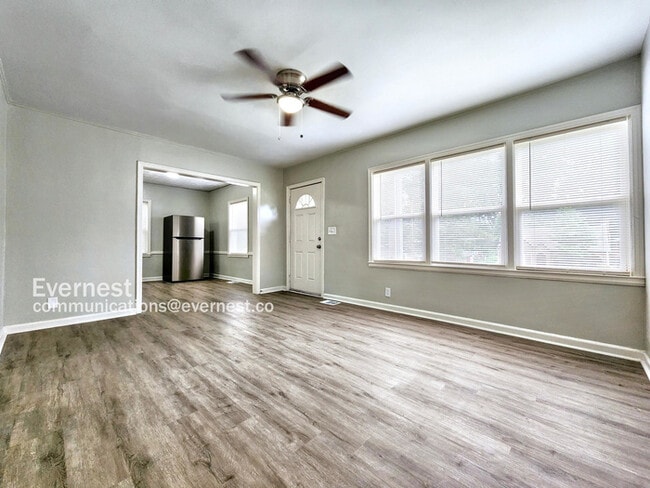Building Photo - 1292 Beecher St SW