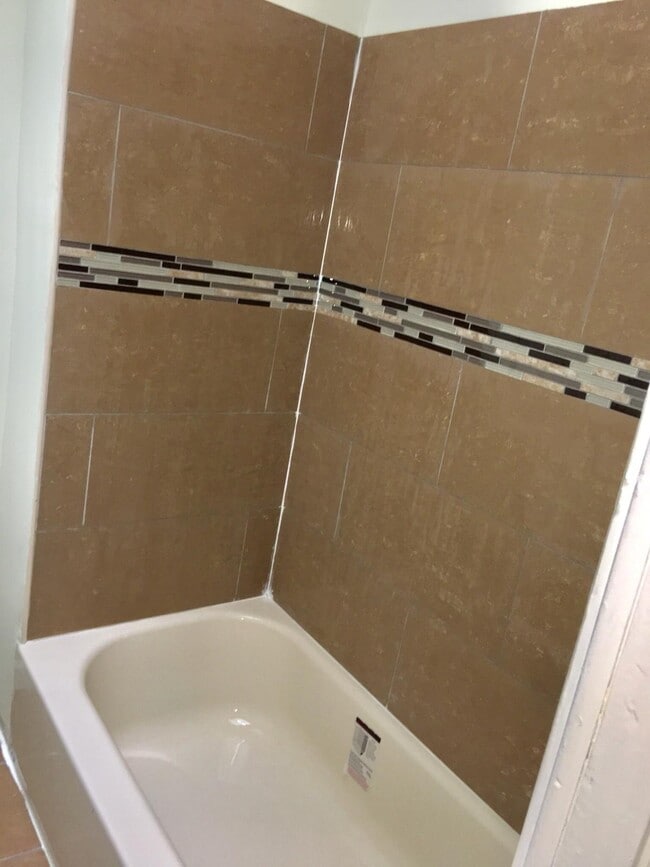 Building Photo - 6218 Wheeler St