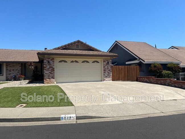 Building Photo - 142 Hillview Dr
