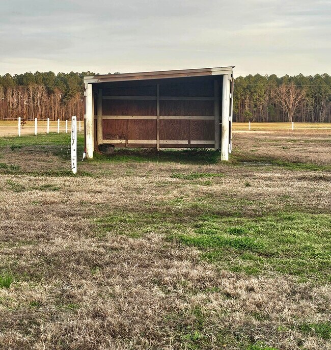 Building Photo - 181 State Rd S-1911-92