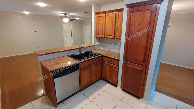 Building Photo - 13627 Puro Oro Dr