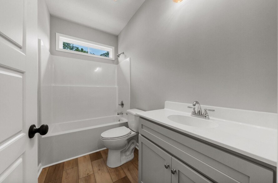 Building Photo - 609 Mayes Ln