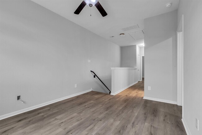 Building Photo - 167 Axlewood Ct