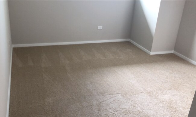 Building Photo - 115 S Sangamon St