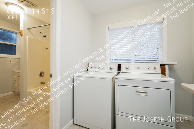 Building Photo - 410 113th St S