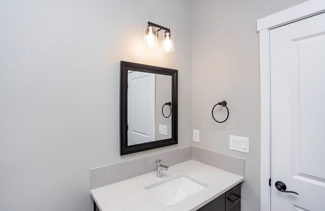 Building Photo - BRAND NEW- One Story- 1/2 off First Month's Rent!