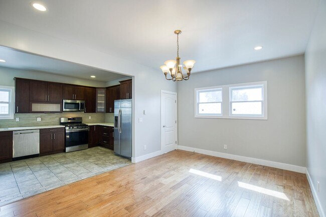 Building Photo - Jyoty