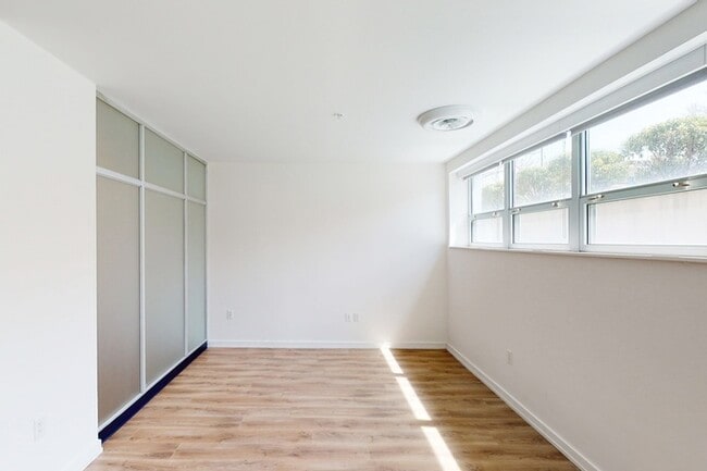 Floorplan - Interstate Flats