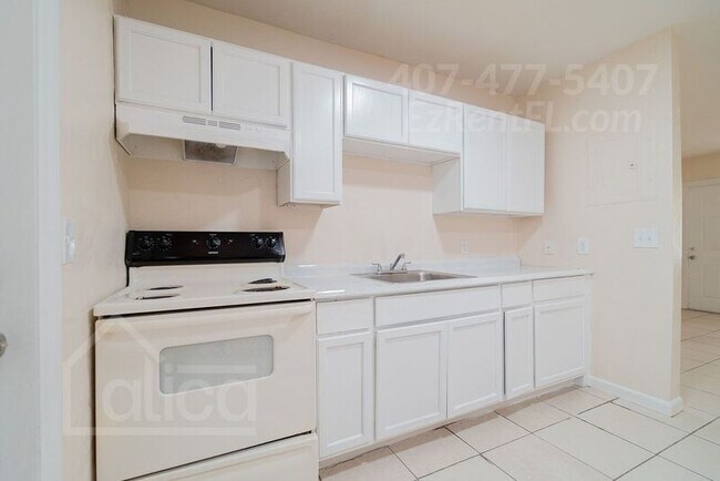 Building Photo - 623 9th St