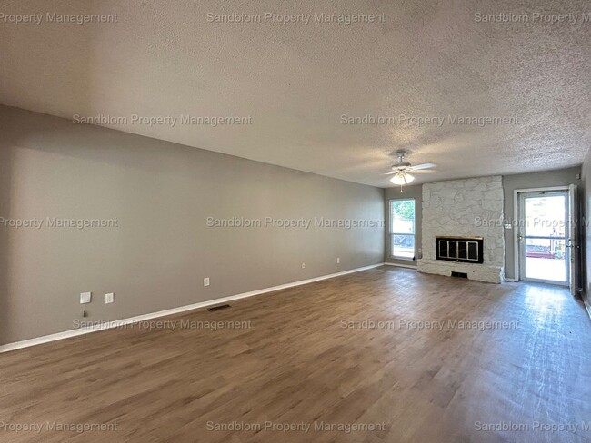 Building Photo - For Lease | Midtown Tulsa | Duplex