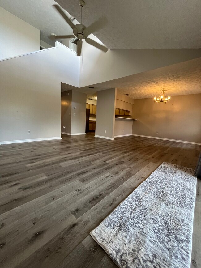 Building Photo - 1580 SW Crossing Cir