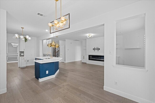 Building Photo - 1223 Mallard Creek Dr