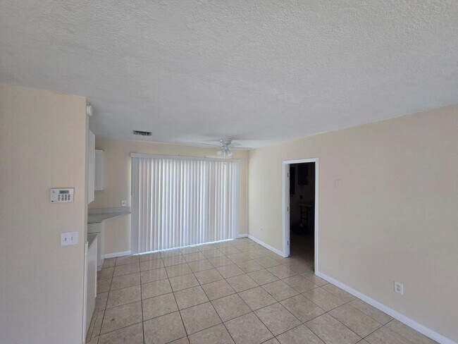 Building Photo - 2091 Avenue H E