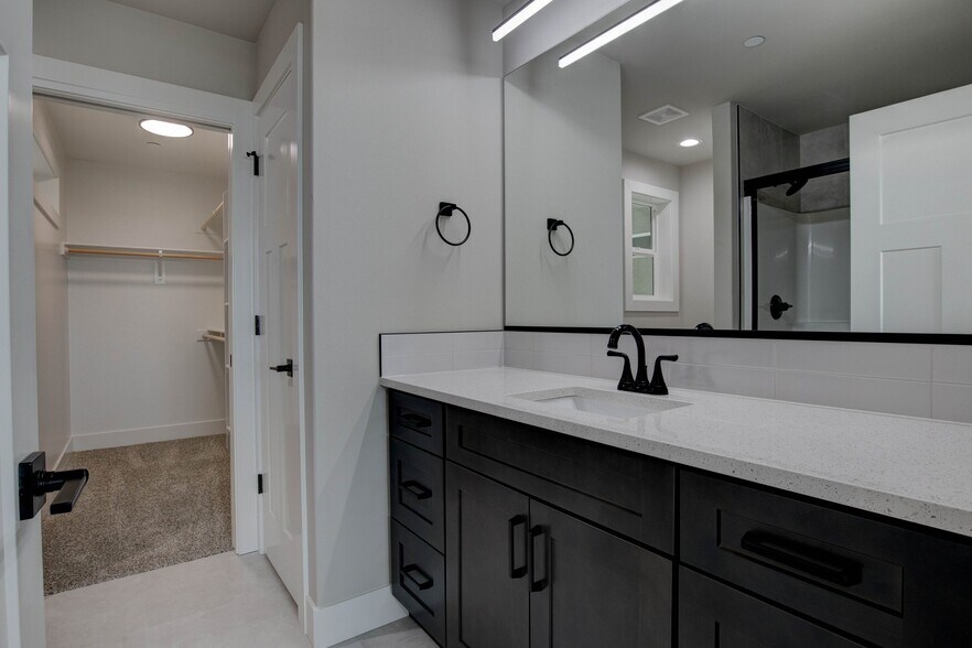 Building Photo - 782 Rio Vis Lp