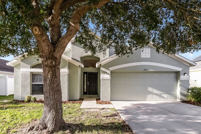 Building Photo - 9912 Riverchase Dr