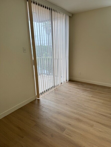 Building Photo - 13401 Victory Blvd