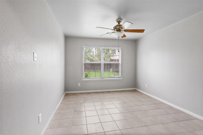 Building Photo - 4806 Quiet Canyon Dr