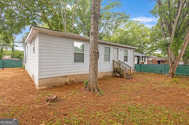Building Photo - 2533 Godfrey Dr NW