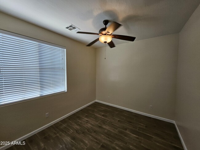 Building Photo - 14574 W Shaw Butte Dr