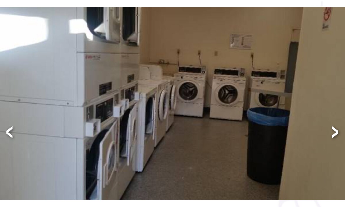 Laundry room - 3760 Florida St