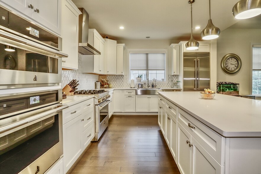 Primary Photo - 22 Silent Nest Way