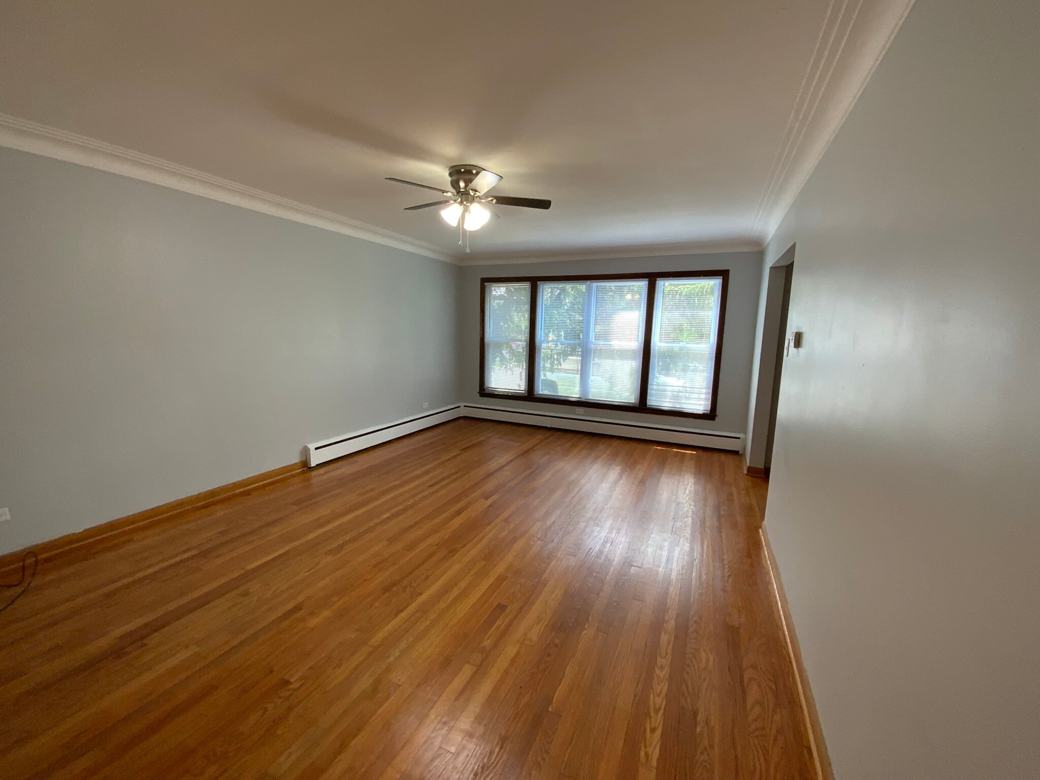 FAMILY/LIVING ROOM - 2228 W 71st St
